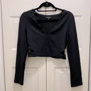 Black long sleeve crop top